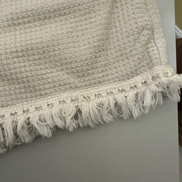 Cream lounge shorts - Picture 4 of 6